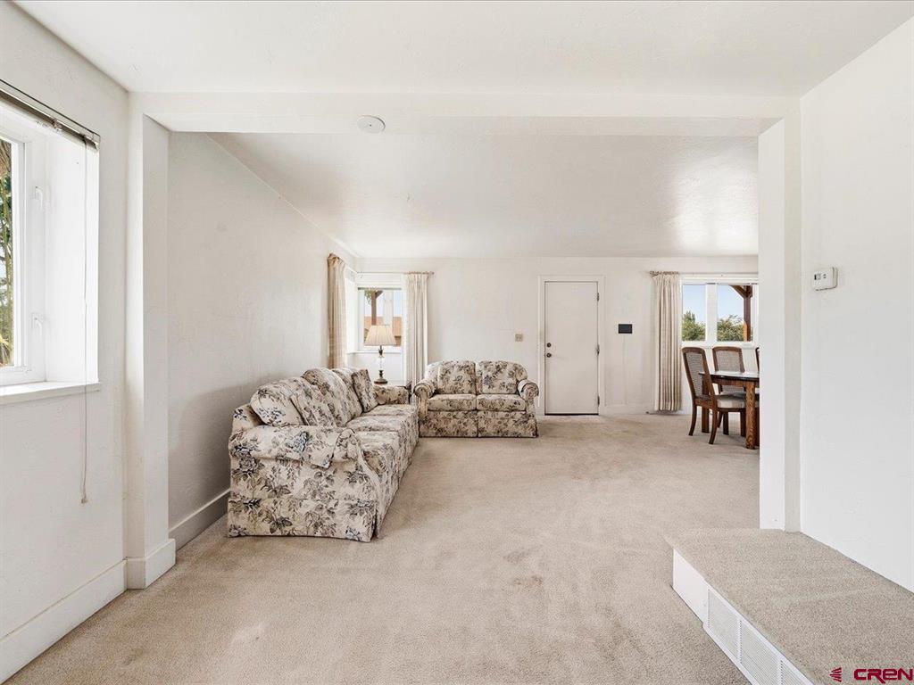 940 Leon Street Property Photo 17