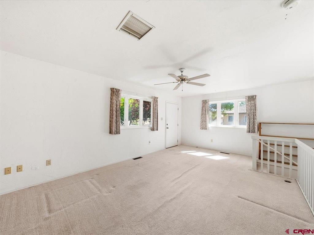 940 Leon Street Property Photo 21