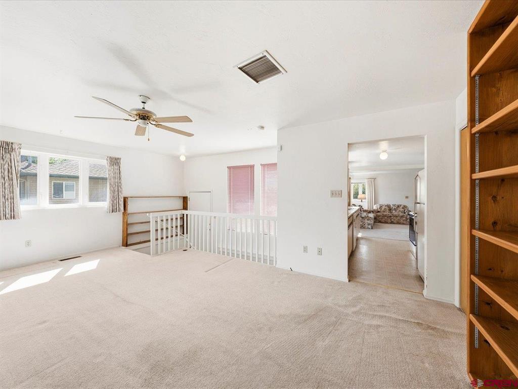 940 Leon Street Property Photo 22
