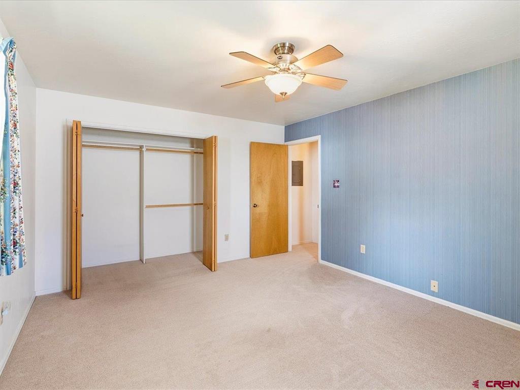 940 Leon Street Property Photo 32