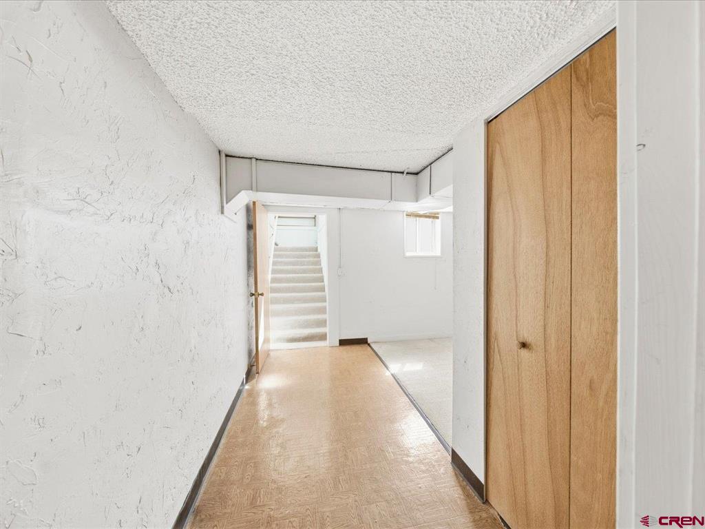 940 Leon Street Property Photo 36