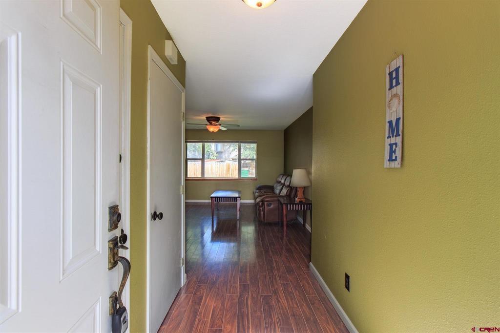 670 W Apple Drive Property Photo 4