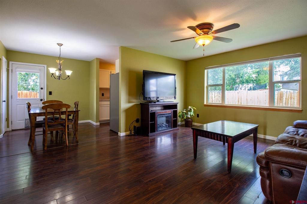 670 W Apple Drive Property Photo 5