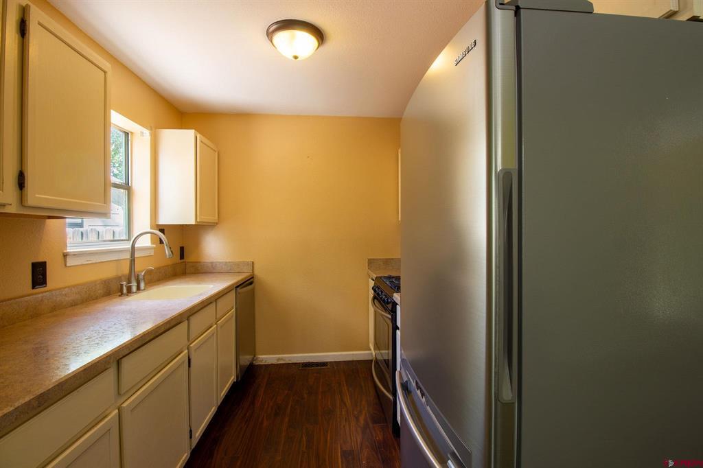 670 W Apple Drive Property Photo 8