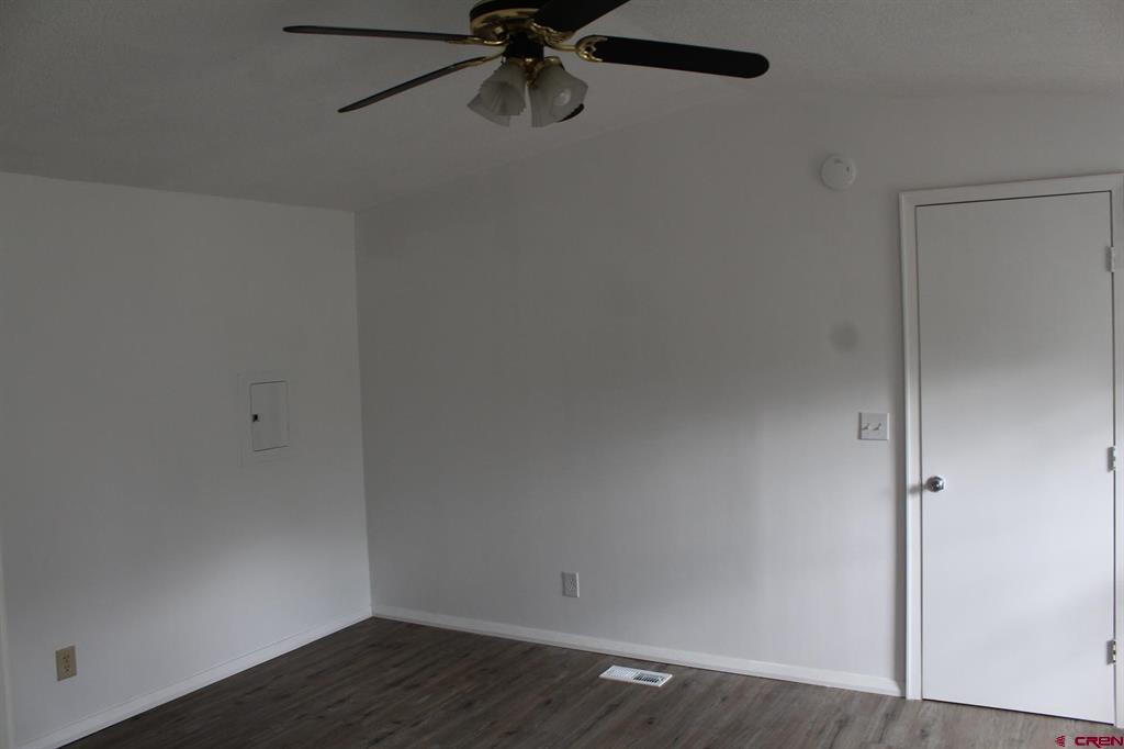 109 Polk Ave Property Photo 14