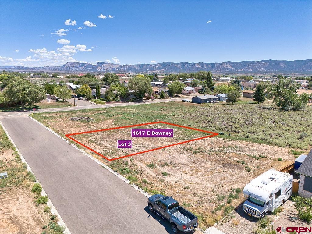 1617 E Downey Avenue Property Photo 1