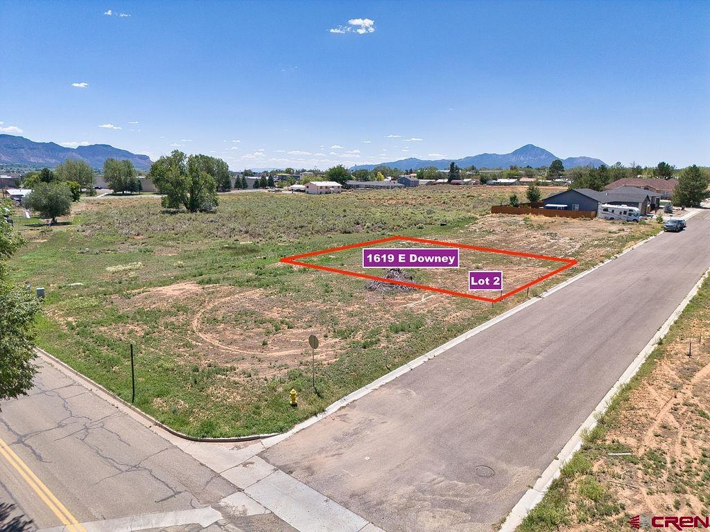 1619 E Downey Avenue Property Photo 1