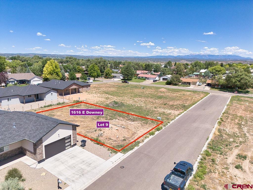 1616 E Downey Avenue Property Photo 1