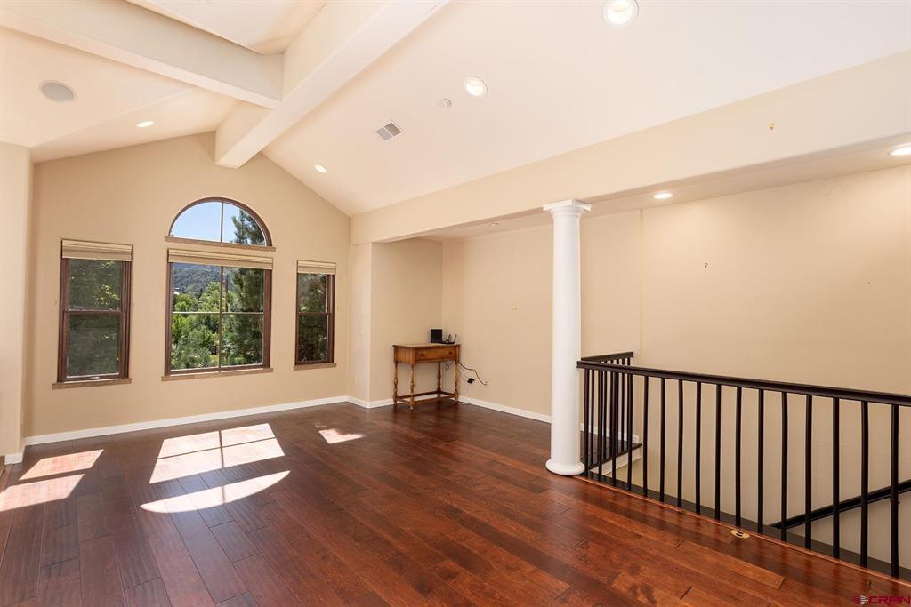 3465 Bennett Street Property Photo 6
