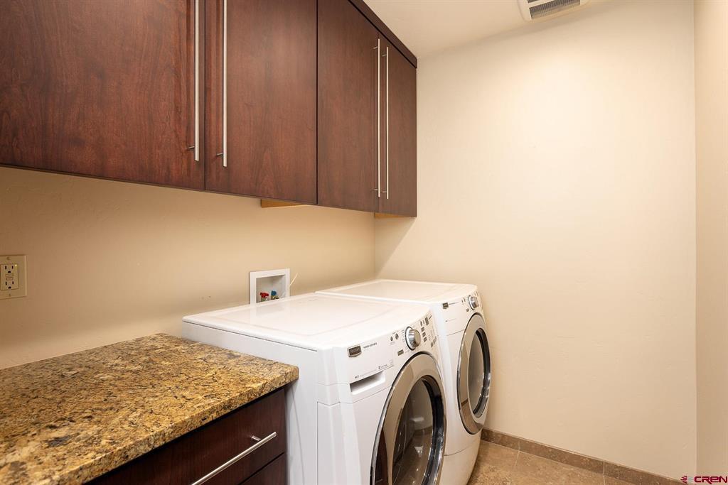 3465 Bennett Street Property Photo 12