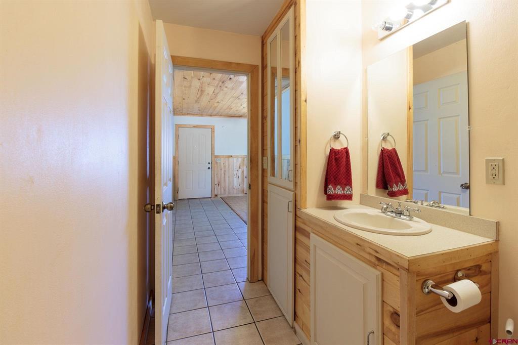 20479 North Road Property Photo 28