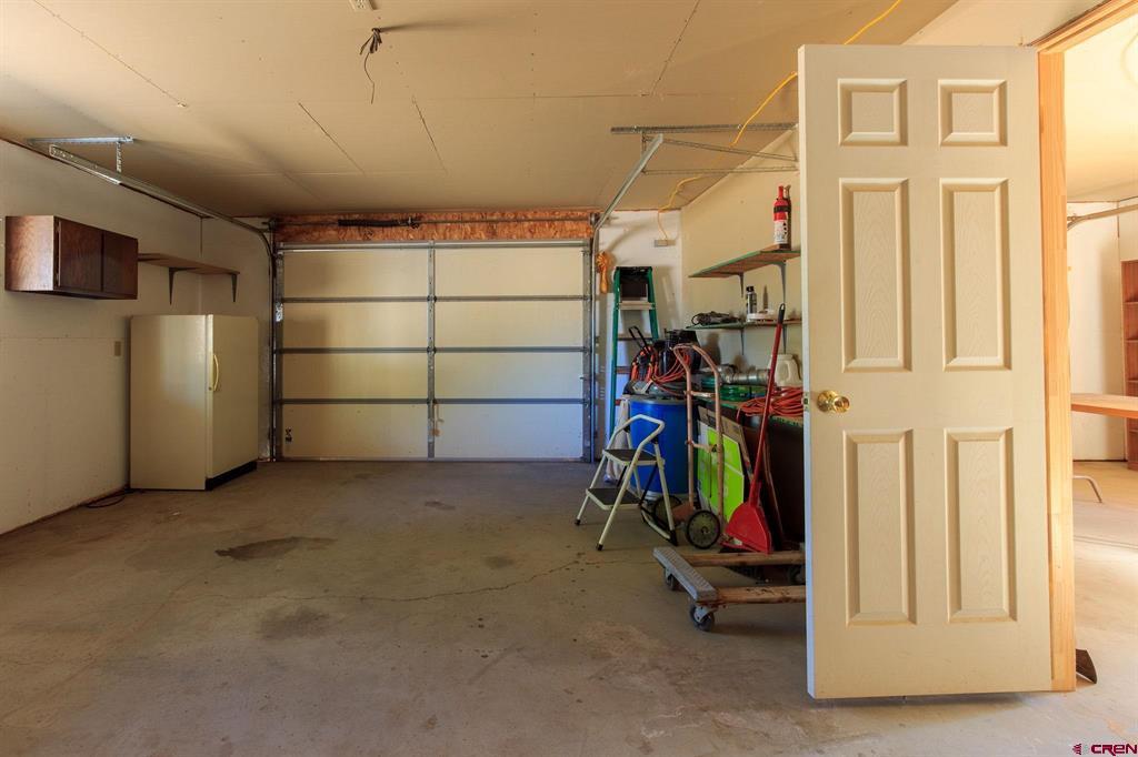 20479 North Road Property Photo 34