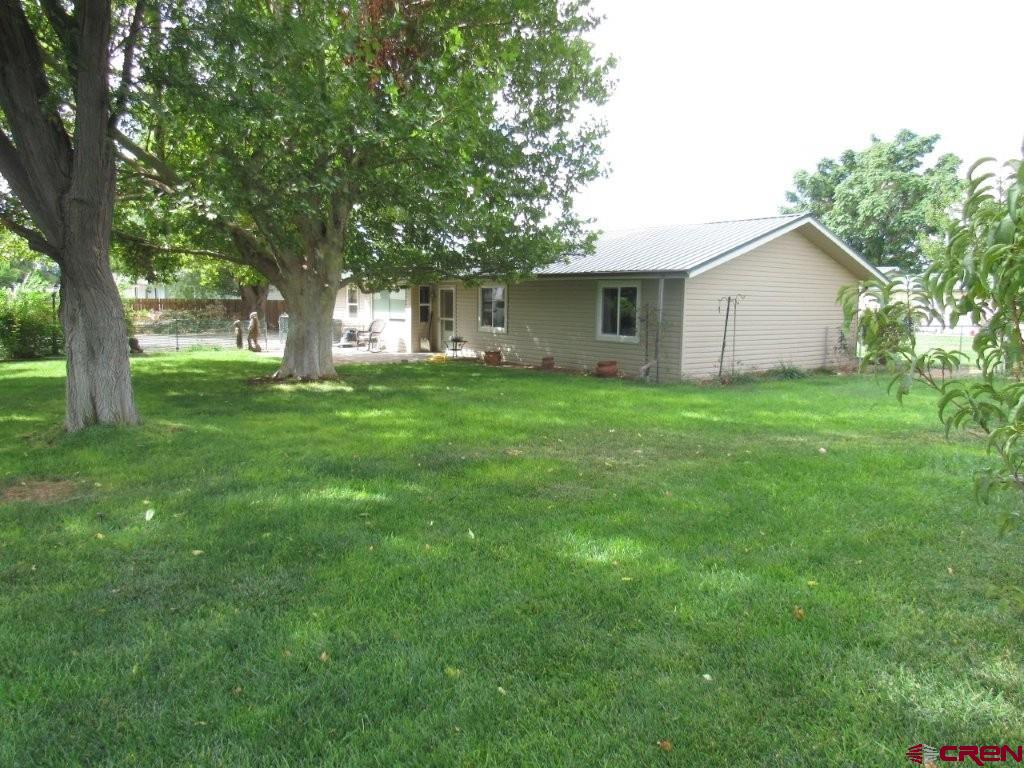 10465 2100 Road Property Photo 2