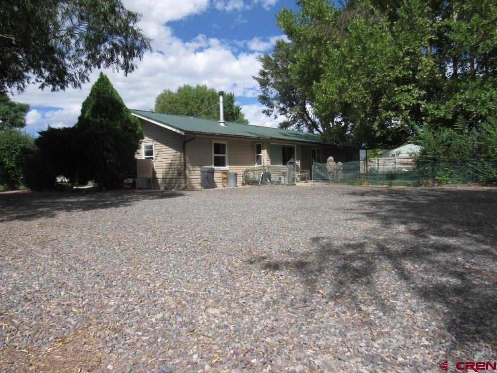 10465 2100 Road Property Photo 5