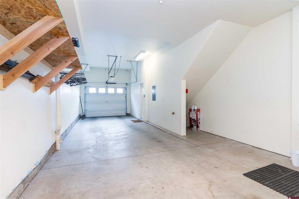 1140 Carbon Junction Property Photo 5