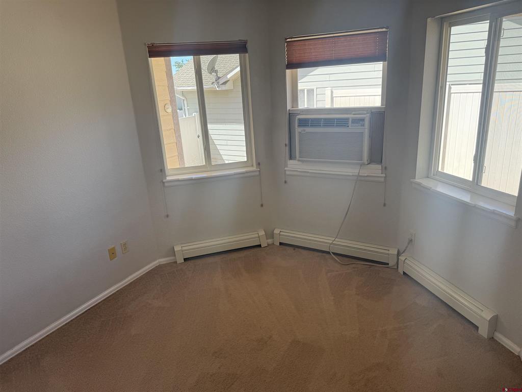 185 Se Greenwood Avenue Property Photo 11