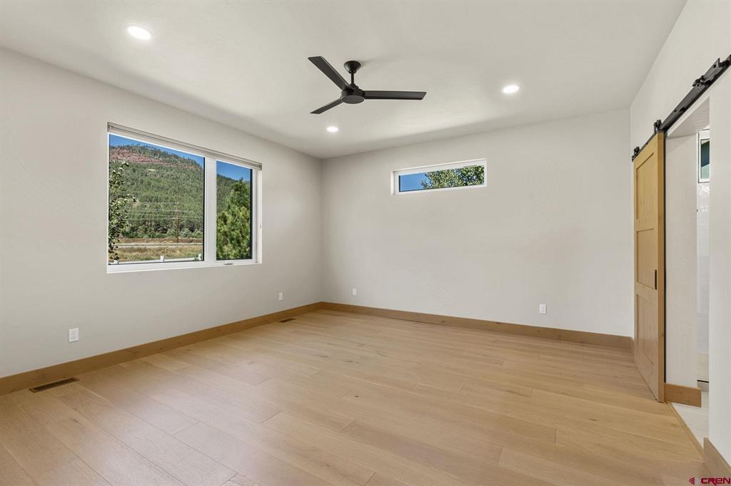 124 Glade Court Property Photo 14