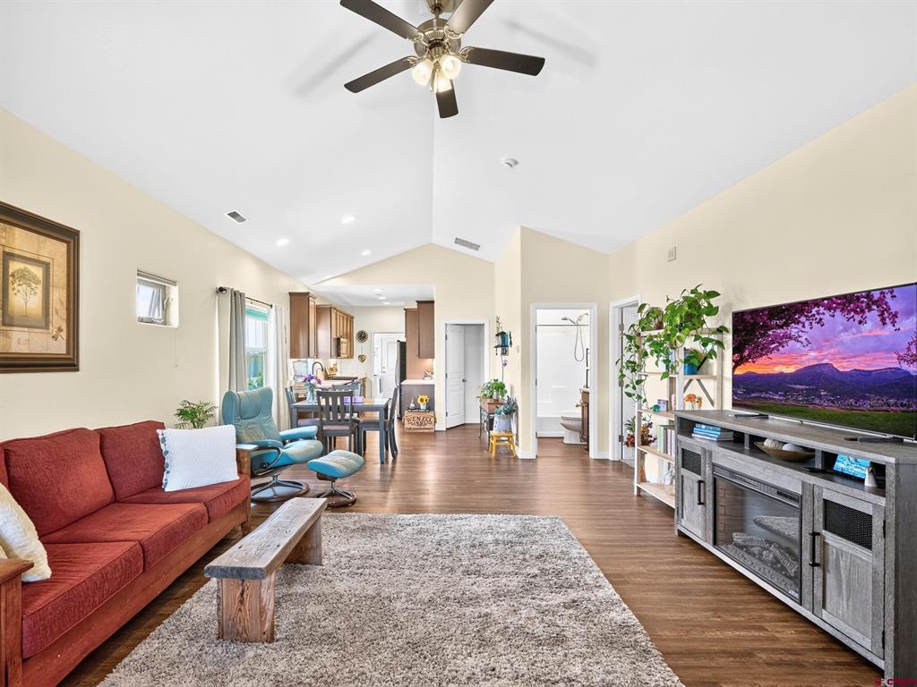 515 Confluence Avenue Property Photo 4