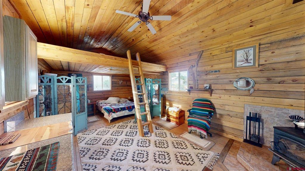 120 Ne Fir Avenue Property Photo 4