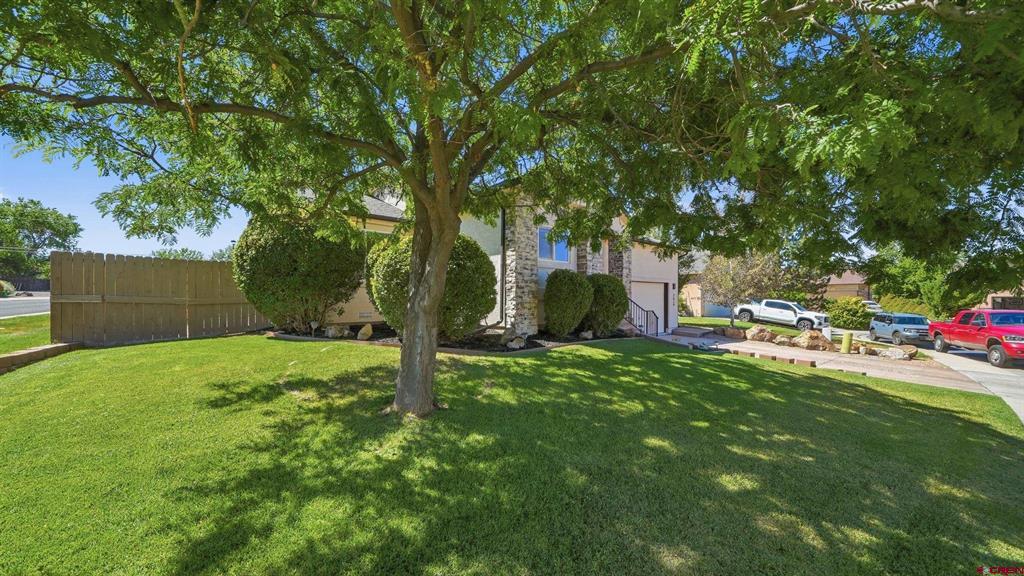 2619 Aster Court Property Photo 5