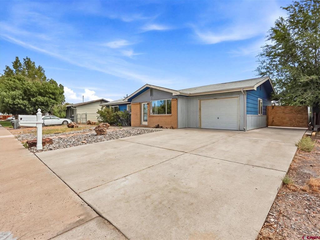 482 Glen Road Property Photo 2