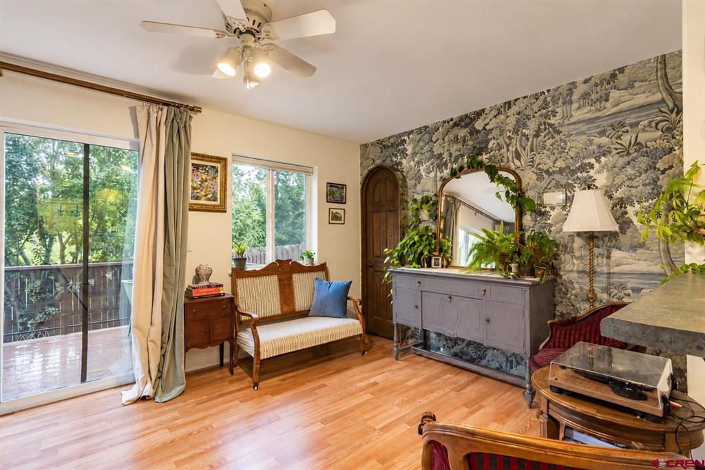 2322 Forest Avenue Property Photo 8
