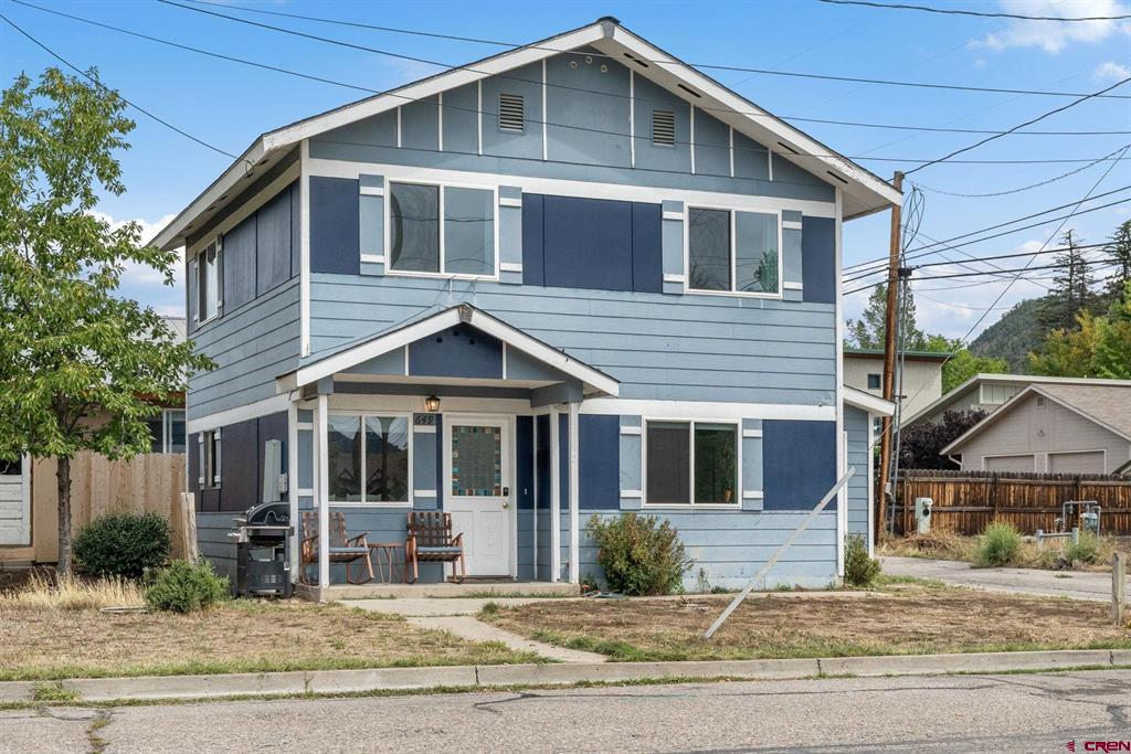 649 E 2nd Street Property Photo 35