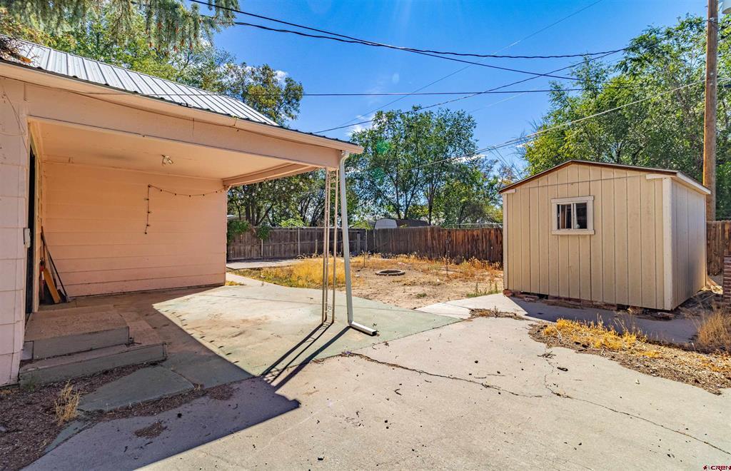 713 N Orchard Avenue Property Photo 11