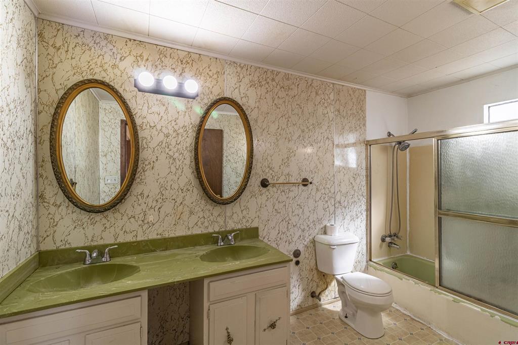 713 N Orchard Avenue Property Photo 15