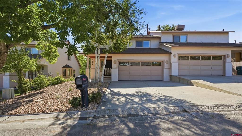 392 1/2 E Valley Circle Property Photo 2