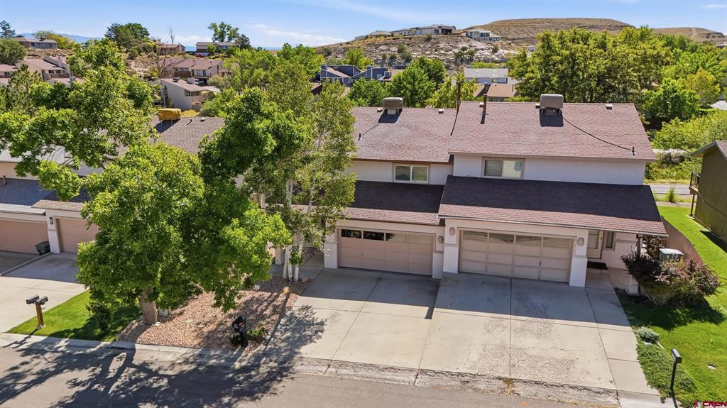 392 1/2 E Valley Circle Property Photo 3