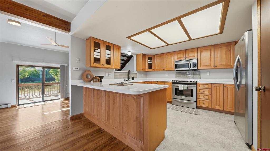 392 1/2 E Valley Circle Property Photo 4