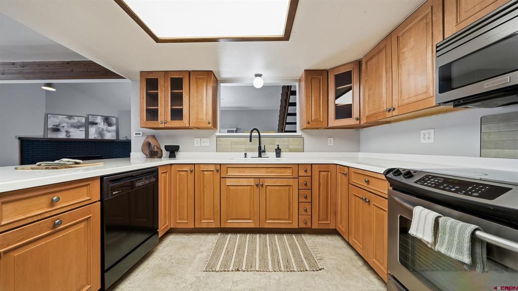 392 1/2 E Valley Circle Property Photo 6