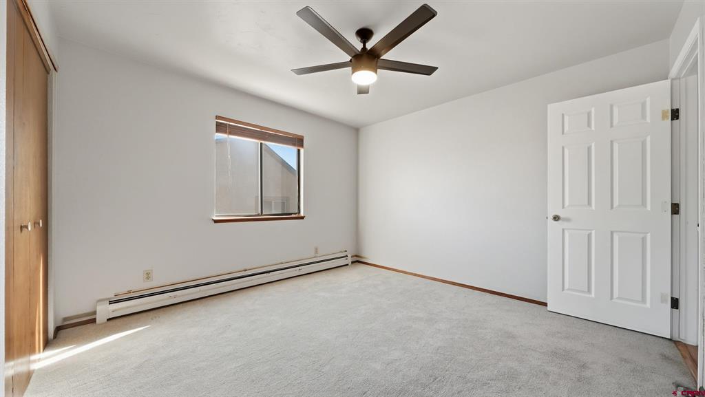 392 1/2 E Valley Circle Property Photo 24