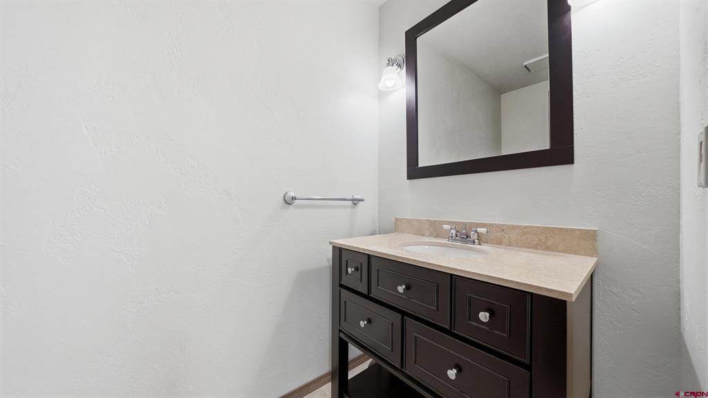 392 1/2 E Valley Circle Property Photo 29