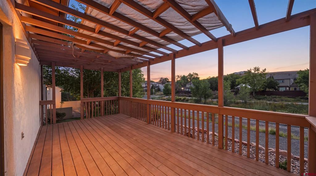 392 1/2 E Valley Circle Property Photo 30
