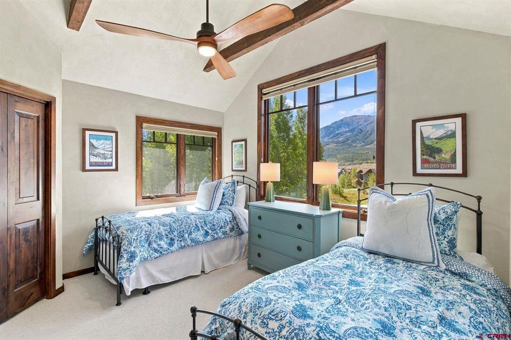 4 Mountain Horizons Drive Property Photo 4