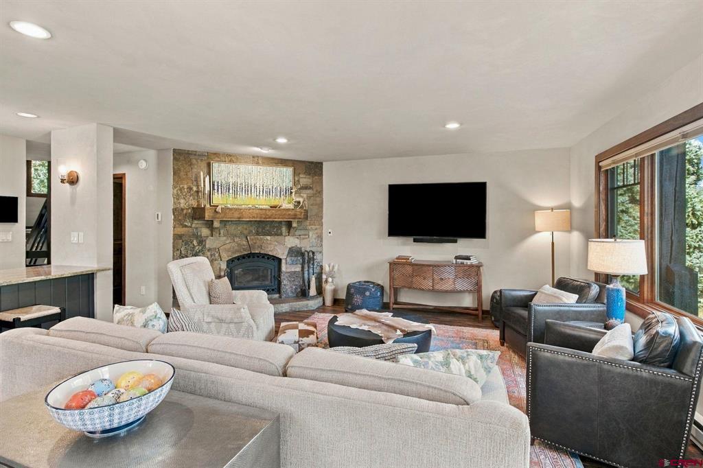 4 Mountain Horizons Drive Property Photo 7