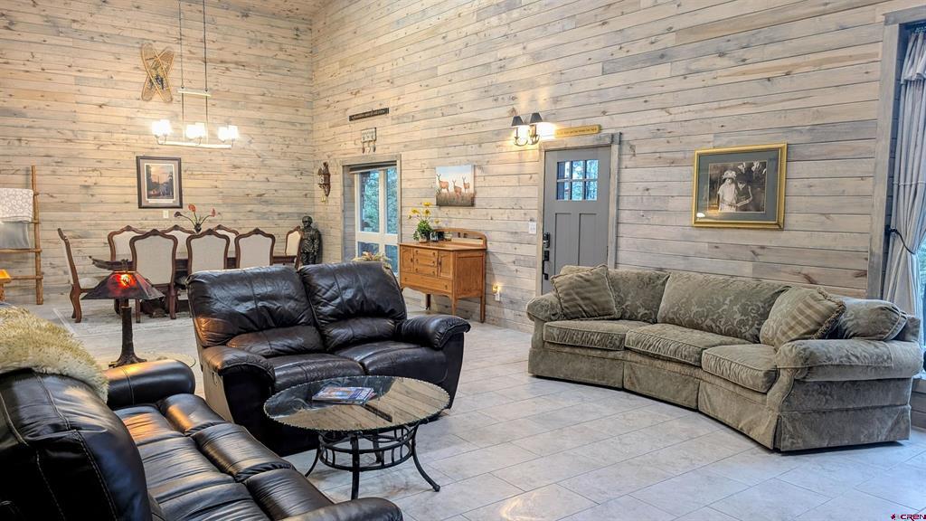 603 Great West Avenue Property Photo 2