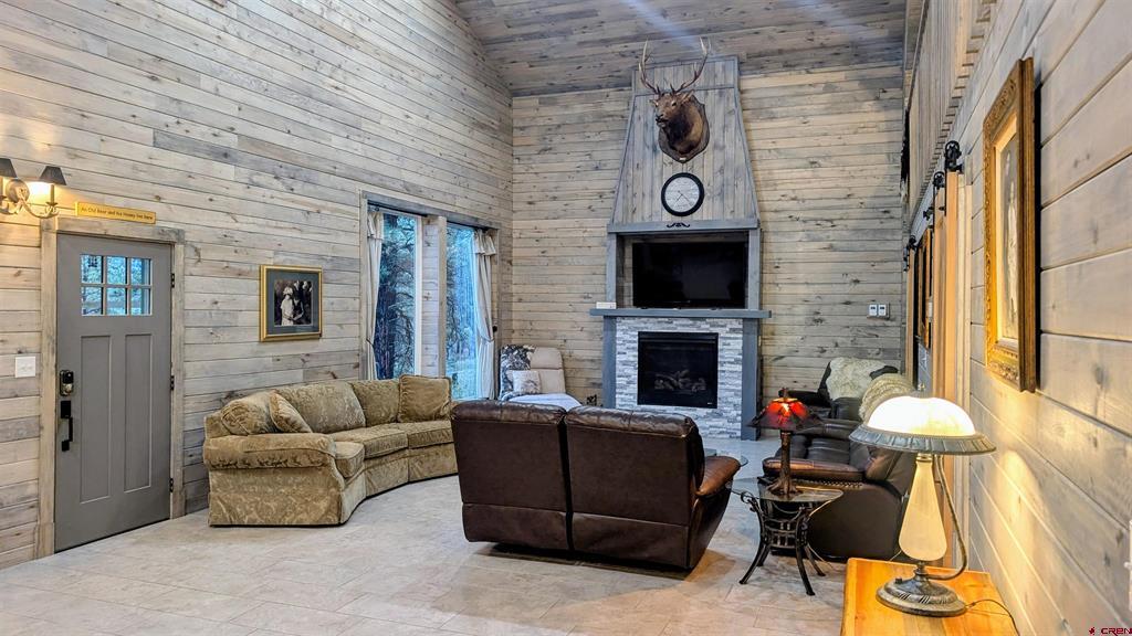 603 Great West Avenue Property Photo 8