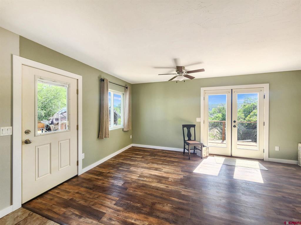 585 Cedar Avenue Property Photo 19