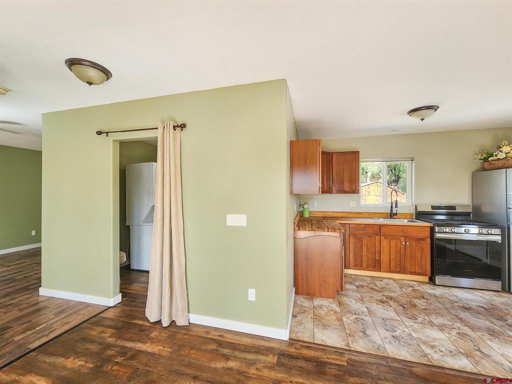 585 Cedar Avenue Property Photo 20