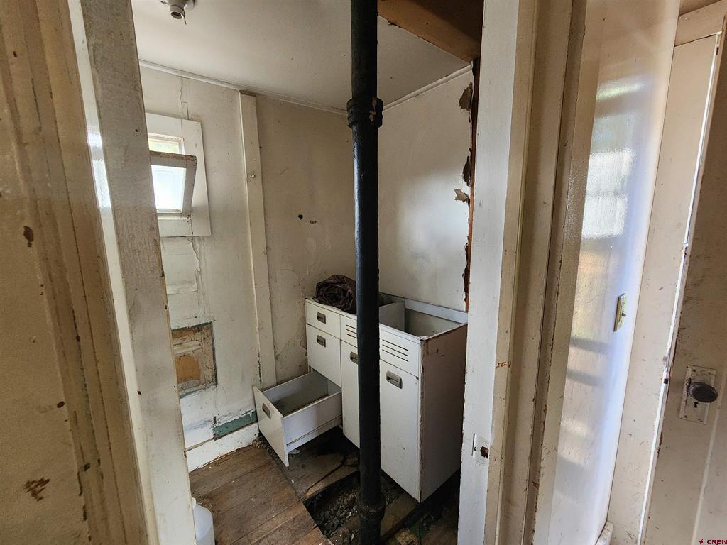 585 Cedar Avenue Property Photo 33