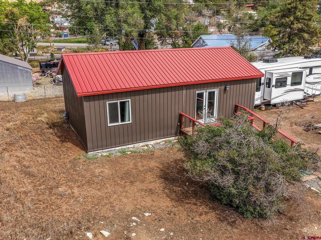 585 Cedar Avenue Property Photo 36