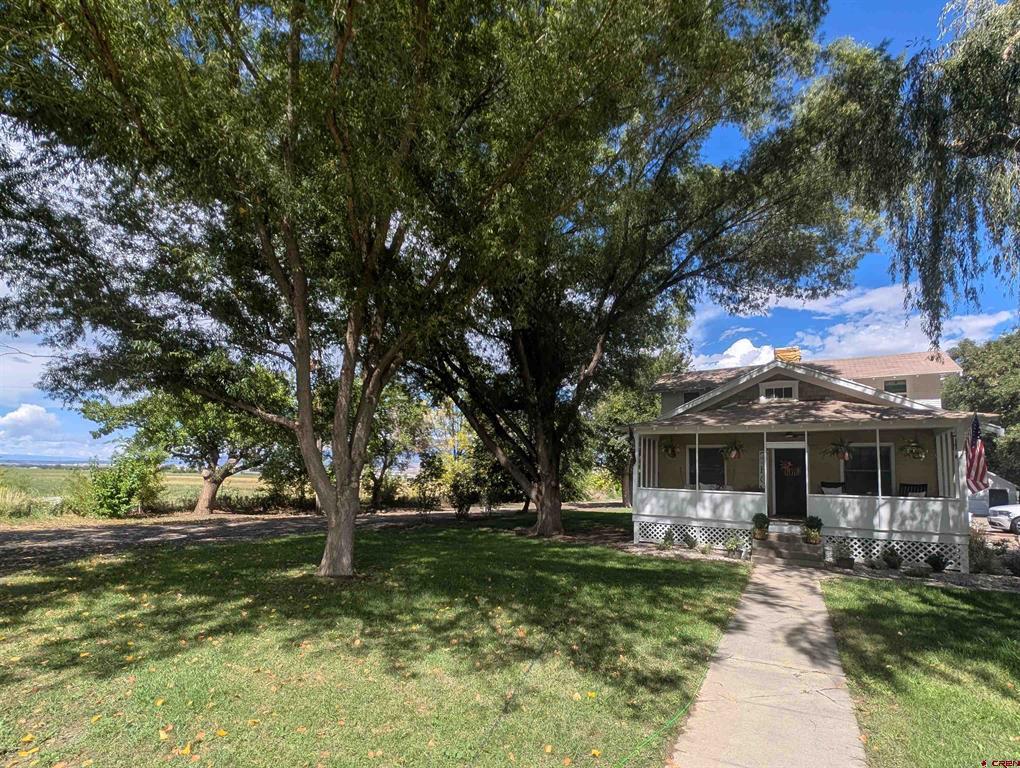19643 H Road Property Photo 2