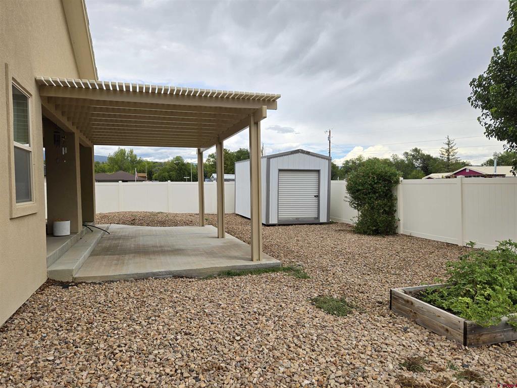 8040 Hudson Street Property Photo 24