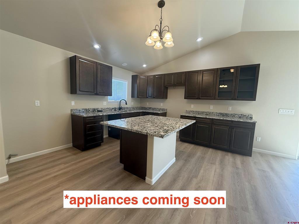 3334 Pinewood Street Property Photo 5