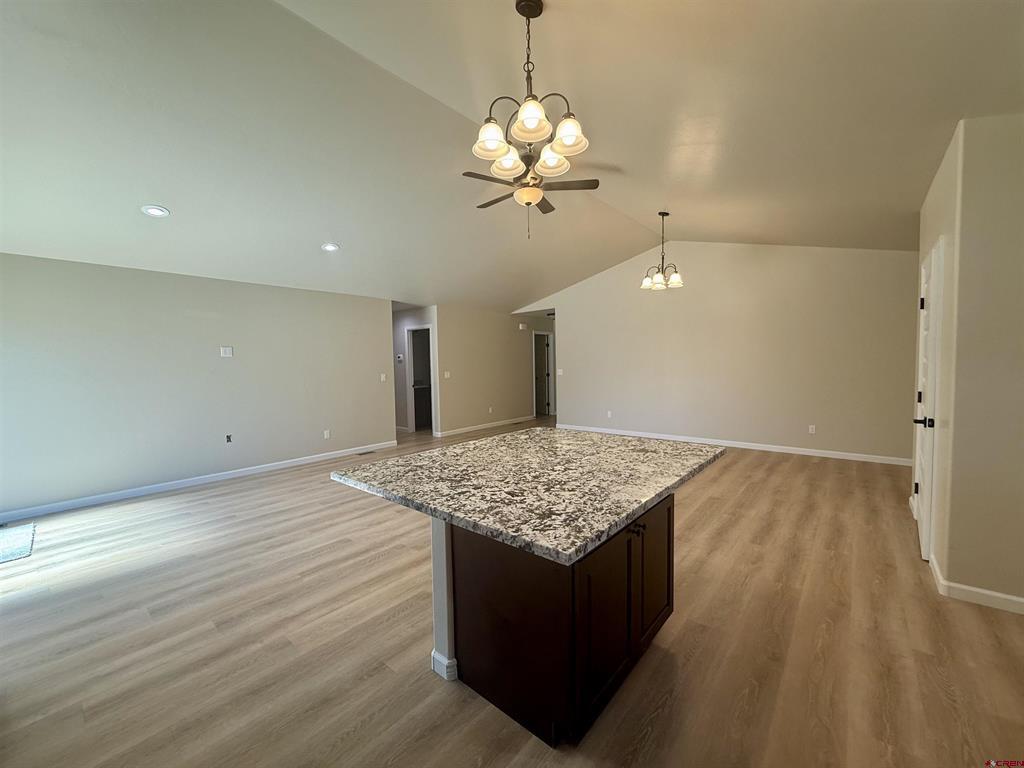 3334 Pinewood Street Property Photo 6