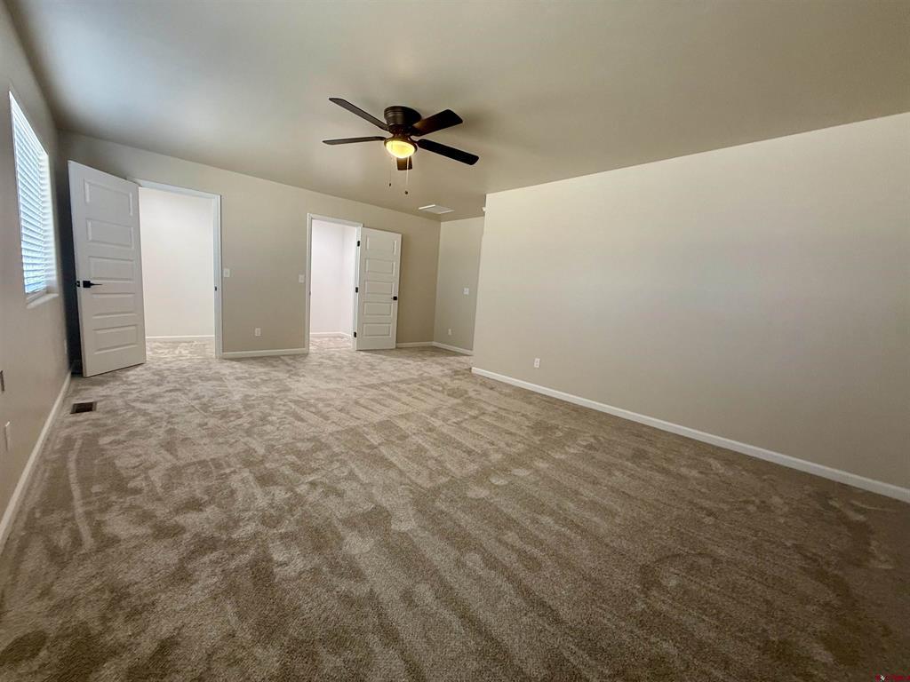 3334 Pinewood Street Property Photo 13