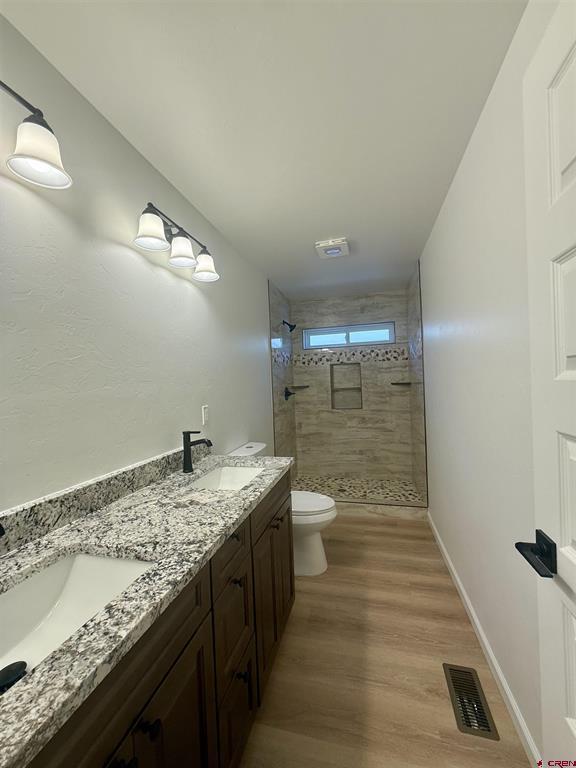 3334 Pinewood Street Property Photo 14